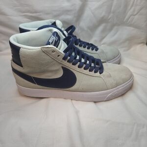 Nike SB Blazer Mid-Top Suede Sneakers in Green And Navy- Women's 8